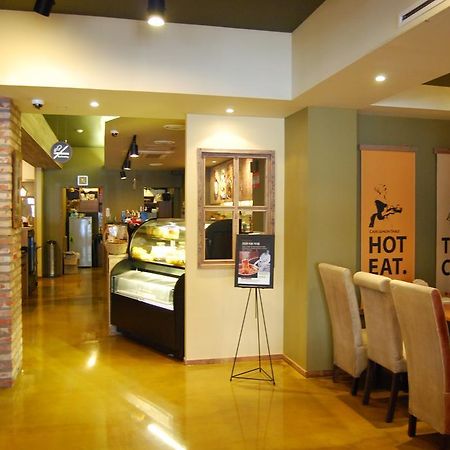 Arirang Tourist Hotel ČČchangwon Exteriér fotografie