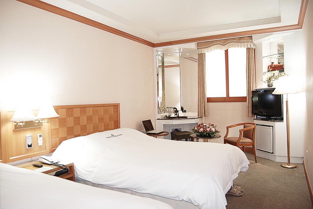 Arirang Tourist Hotel ČČchangwon Pokoj fotografie